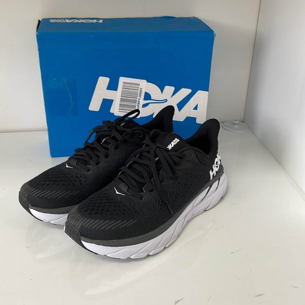 Hoka Men’s Clifton 7 Running Shoes